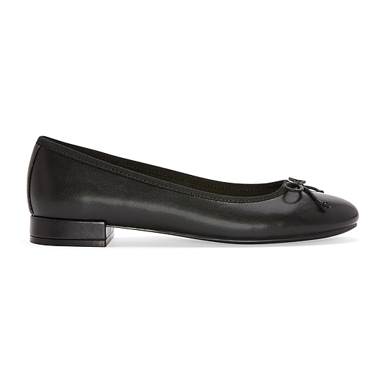 Liz Claiborne Cecil Womens Round Closed Toe Ballet Flats