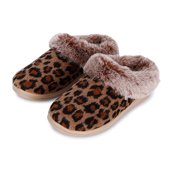 Isotoner Womens Clog Slippers