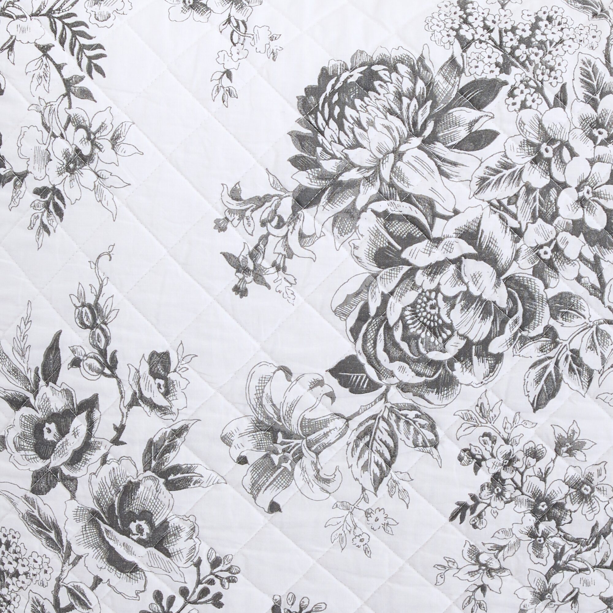 Linden Street Haven Toile Quilt