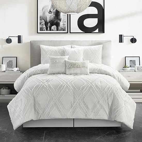 Stratford Park Nyla 7-pc. Complete Bedding Set with Sheets