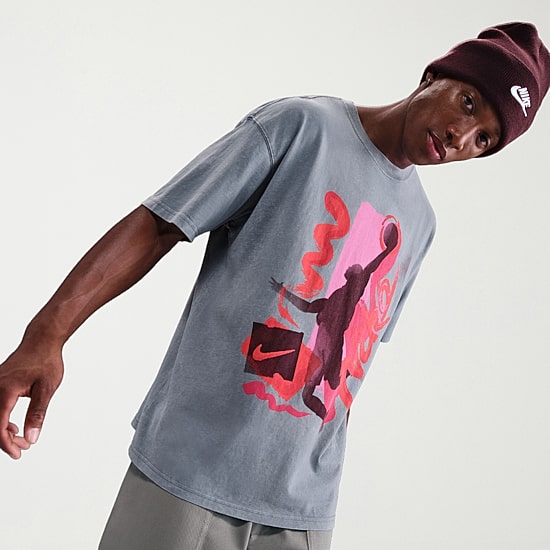 Nike Mens Crew Neck Short Sleeve Regular Fit Graphic T-Shirt