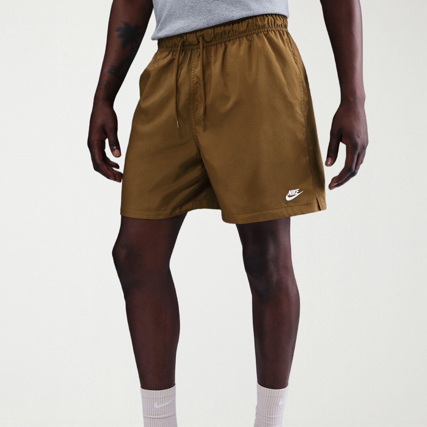 Nike Flow Mens 6" Mid Rise Workout Shorts