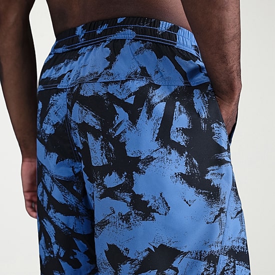 Nike Form Mens 7" Mid Rise Quick Dry Workout Shorts