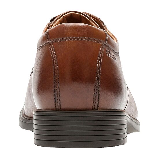 Clarks® Tilden Mens Leather Cap-Toe Dress Shoes