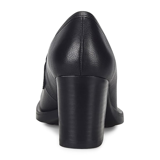 BOC by Born Benedict Womens Moc Closed Toe Loafers