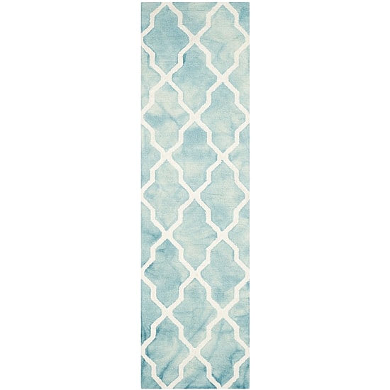 Safavieh Dip Dye Collection Petra Geometric Runner Rug