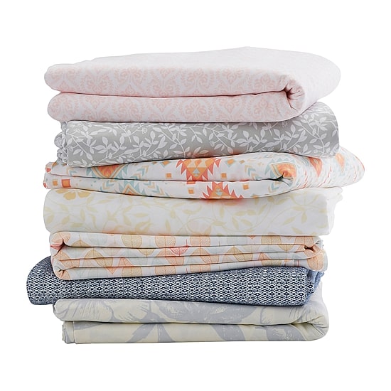 Casual Comfort Premium Ultra Soft Classic Pink Pattern Duvet Cover Set
