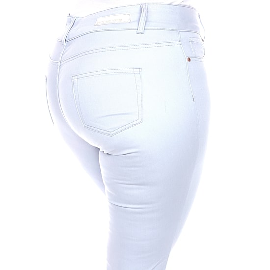 White Mark Womens Plus Stretch Fabric Slim Mid Rise Capri Pant