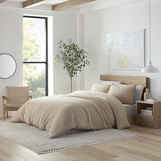 Vellux Snuggle Midweight Comforter Set