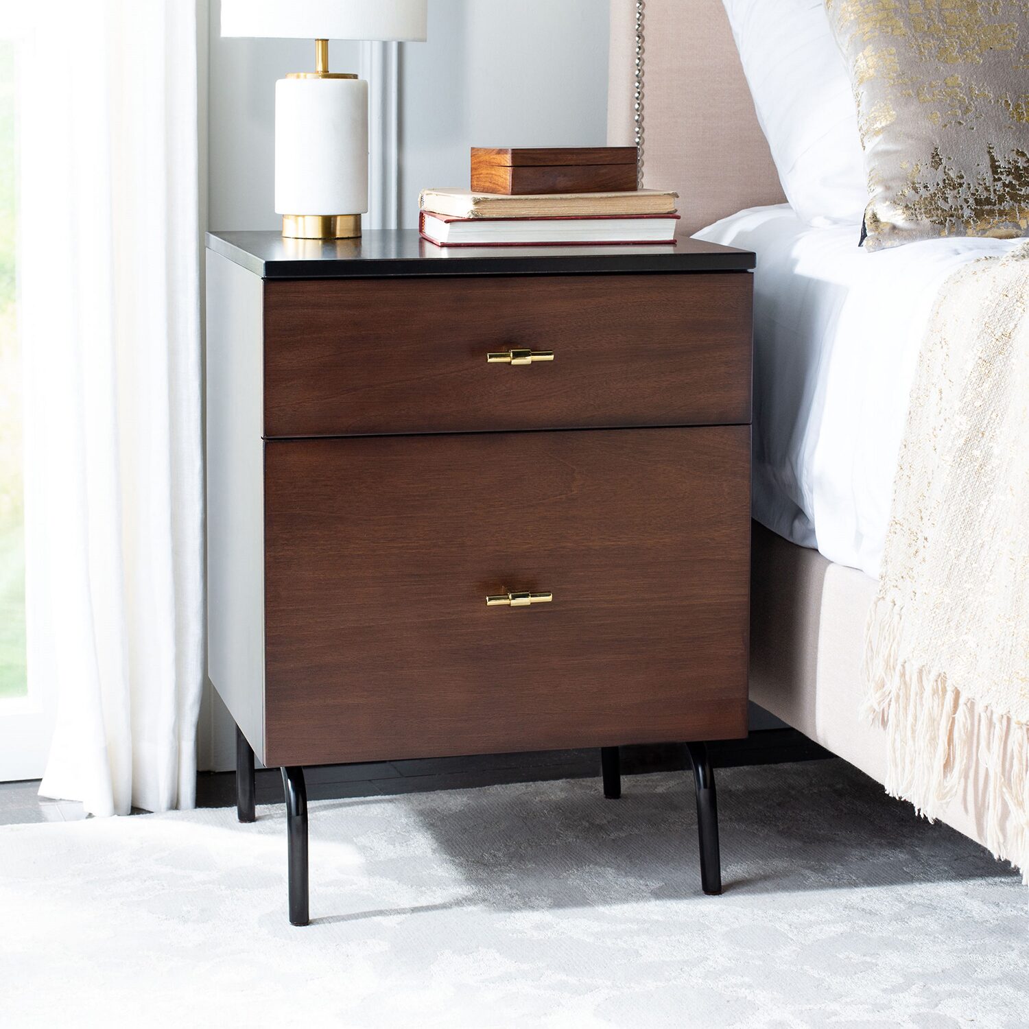 Safavieh Genevieve 2-Drawer Nightstand