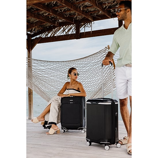 Samsonite Silhouette 18 20 Inch Softside Expandable Carry-On Spinner Luggage