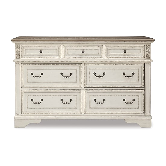 Signature Design by Ashley Realyn 7-Drawer Dresser in Chipped White