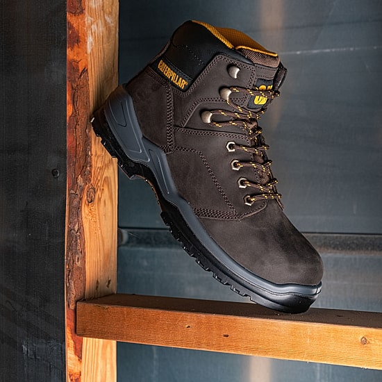 CAT Mens Slip Resistant Striver Steel Toe Work Boots