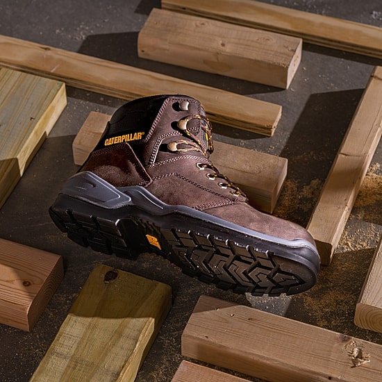 CAT Mens Slip Resistant Striver Steel Toe Work Boots