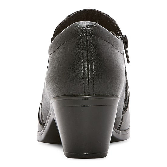 Clarks Emily Reyna Womens Round Closed Toe Slip-On Shoe