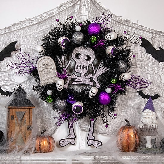 Northlight 24in Purple And Black Skeleton Pine Wreath