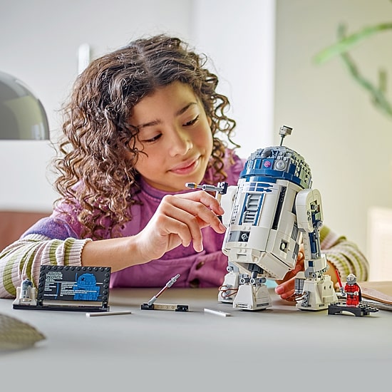 LEGO® Star Wars™ R2-D2 75379 Building Set 1050-pc.