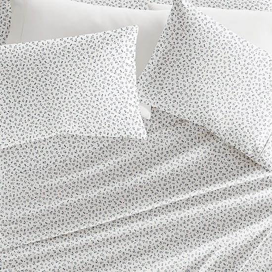 Casual Comfort Ditsy Floral Patterned Sheet Set