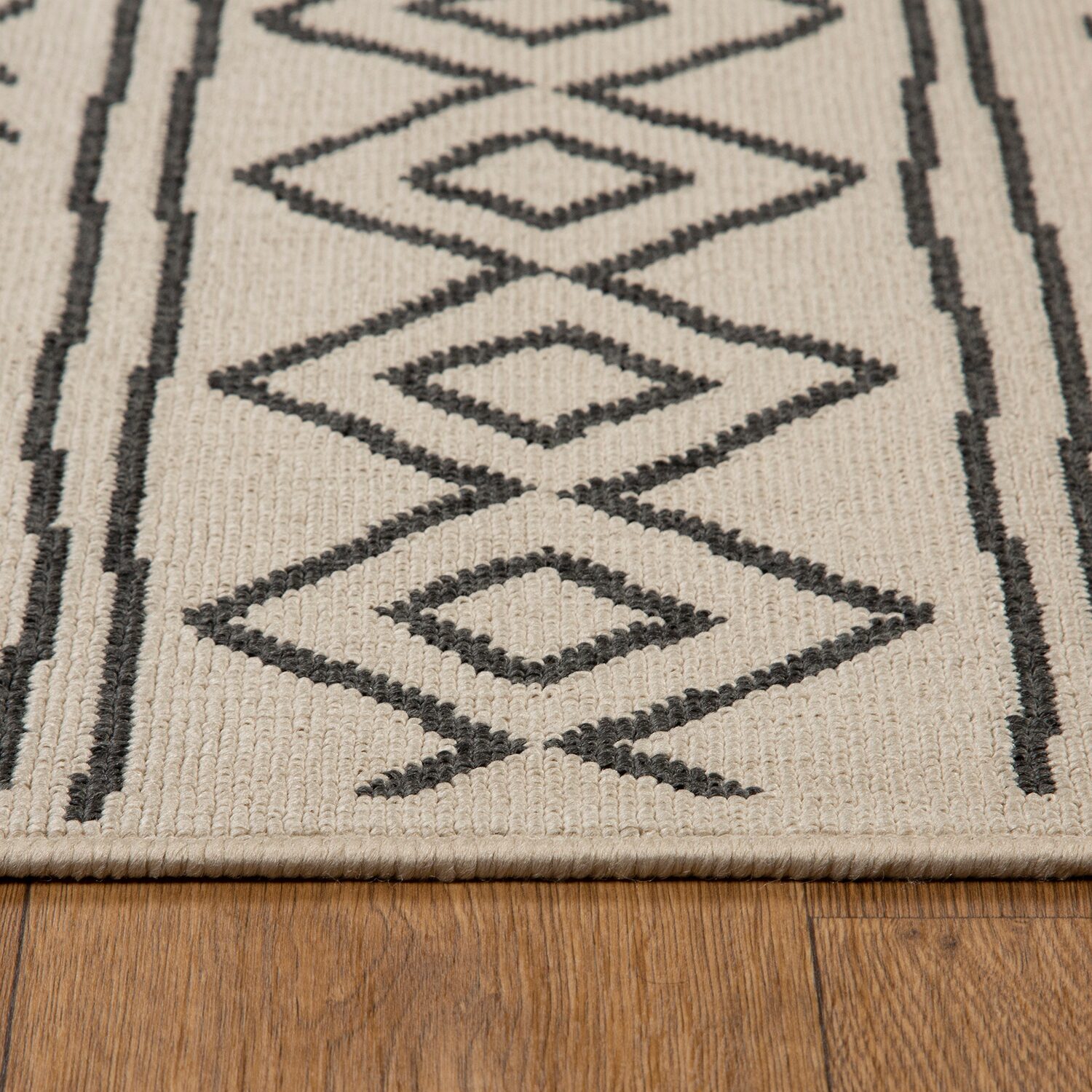 LR Home Tribal Diamond Indoor Outdoor Rectangular Area Rug