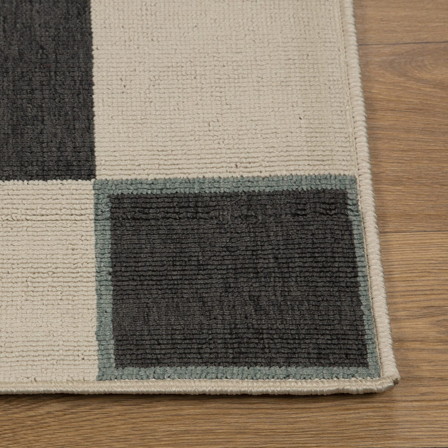 LR Home Checkered 24"X36" Indoor Outdoor Rectangular Accent Rug