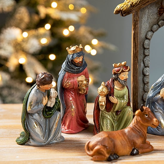 Glitzhome 11pcs Resin Figurine Nativity Set