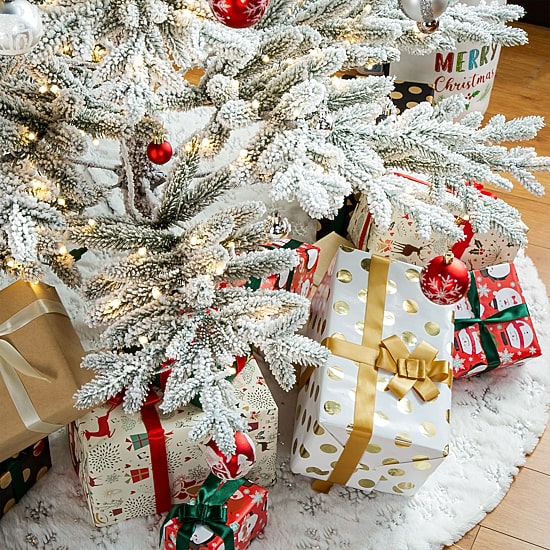 Glitzhome 9 Ft Pre-Lit Flocked Pine Christmas Tree