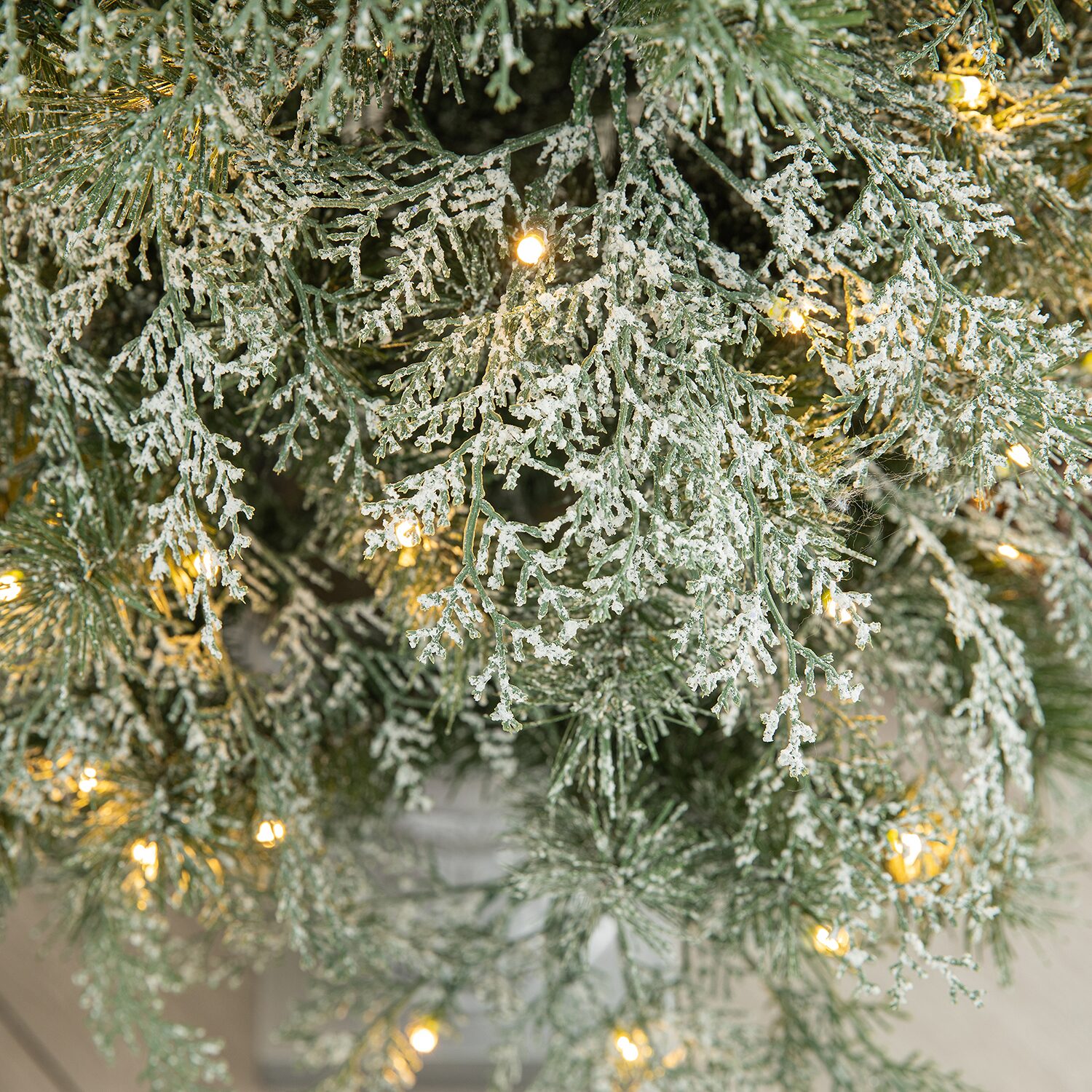 Glitzhome 5 Ft 2-pc Pre-Lit Porch Pine Christmas Tree