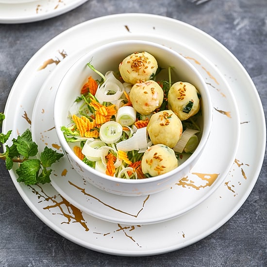 Stone + Lain Zora 16 Piece Dinnerware Set