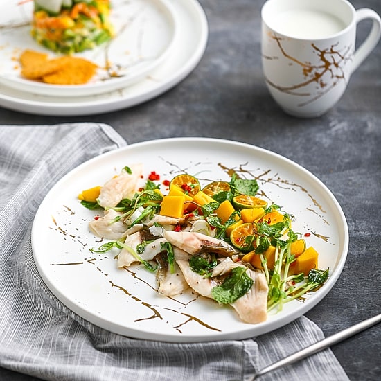 Stone + Lain Zora 16 Piece Dinnerware Set