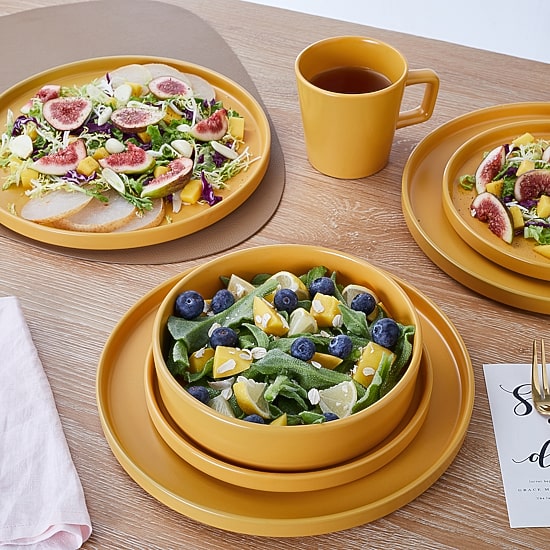 Stone + Lain Cleo 16 Piece Dinnerware Set