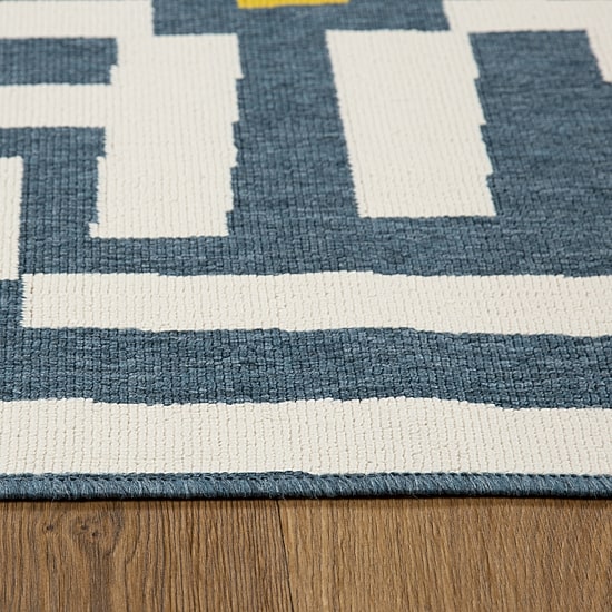 LR Home Graphic Print 24"X36" Indoor Outdoor Rectangular Accent Rug