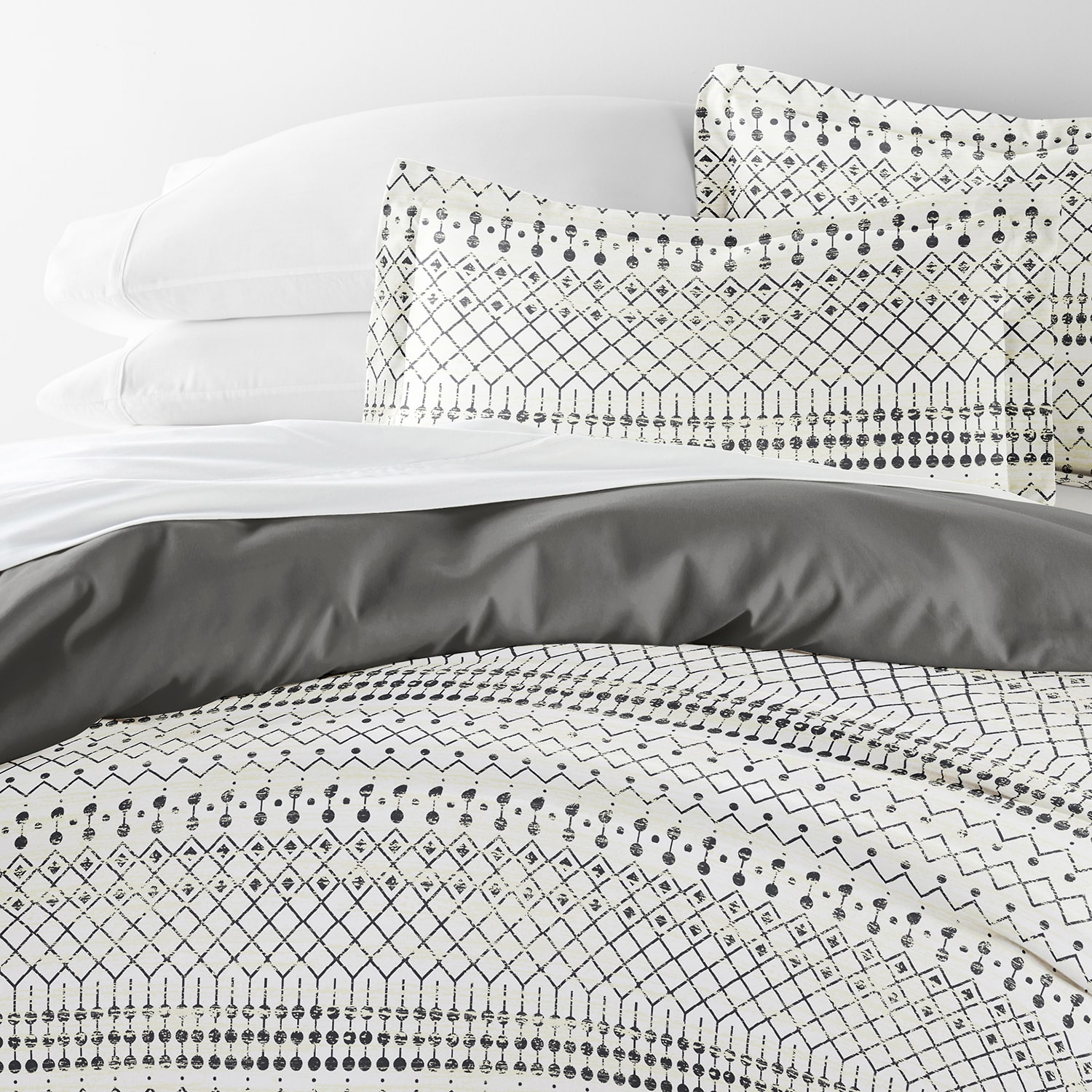 Casual Comfort Etched Gate Pattern Oversized Reversible Duvet Cover Set