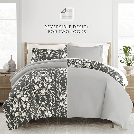 Casual Comfort Secret Garden Pattern Oversized Reversible Duvet Cover Set
