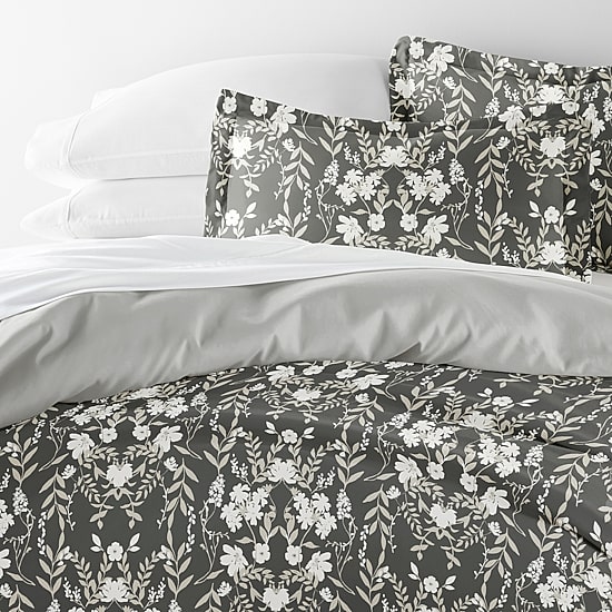 Casual Comfort Secret Garden Pattern Oversized Reversible Duvet Cover Set