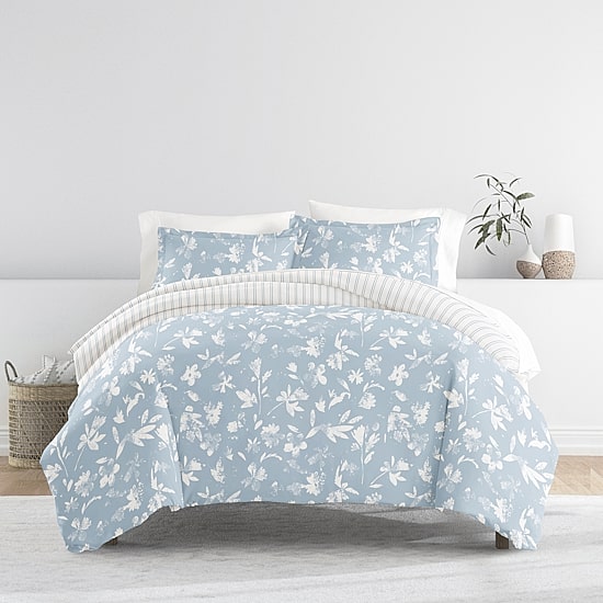 Casual Comfort Country Home Pattern Oversized Reversible Duvet Cover Set