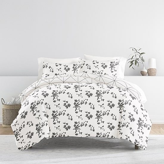 Casual Comfort Edgy Flowers Pattern Oversized Reversible Duvet Cover Set