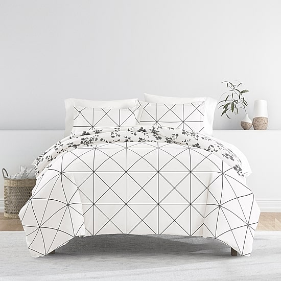 Casual Comfort Edgy Flowers Pattern Oversized Reversible Duvet Cover Set