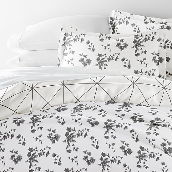 Casual Comfort Edgy Flowers Pattern Oversized Reversible Duvet Cover Set