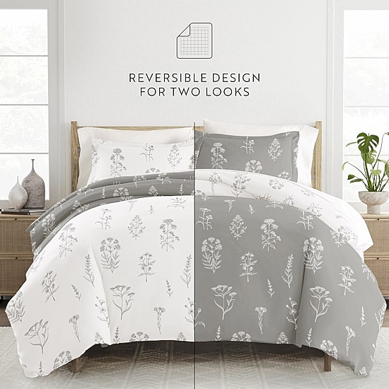 Casual Comfort Botany Floral Patterned Reversible Duvet Cover Set