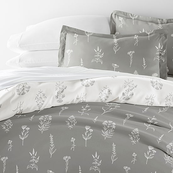 Casual Comfort Botany Floral Patterned Reversible Duvet Cover Set