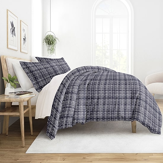 Casual Comfort Premium Ultra Soft Polka Dot Pattern Duvet Cover Set