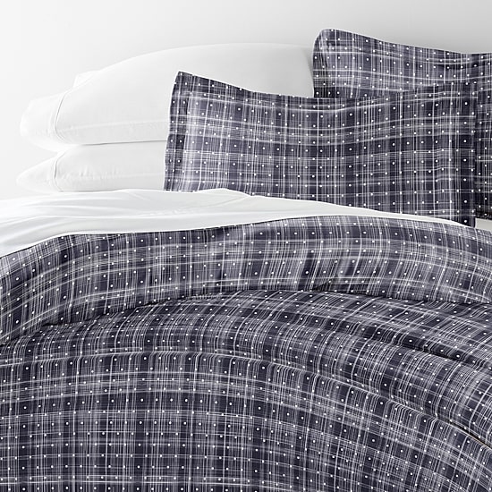 Casual Comfort Premium Ultra Soft Polka Dot Pattern Duvet Cover Set