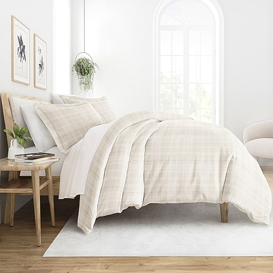 Casual Comfort™ Premium Ultra Soft Thatch Pattern Duvet Cover Set