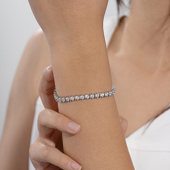 Diamonart Womens Cubic Zirconia Sterling Silver 7.25 Inch Tennis Bracelet