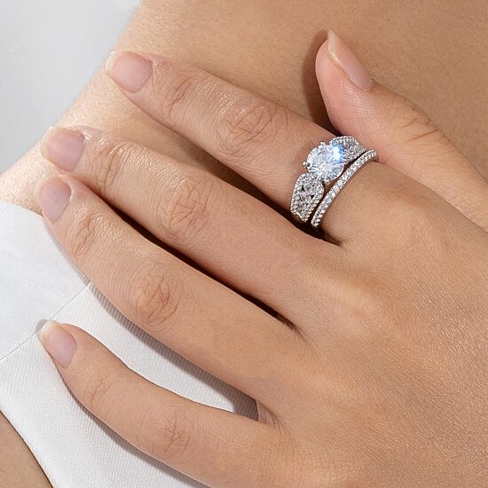 Diamonart Womens Cubic Zirconia Sterling Silver Side Stone Bridal Set