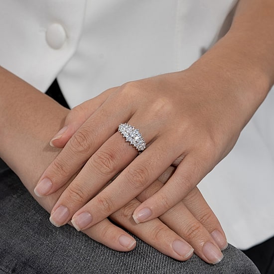 Diamonart Womens Cubic Zirconia Sterling Silver Cluster Cocktail Ring