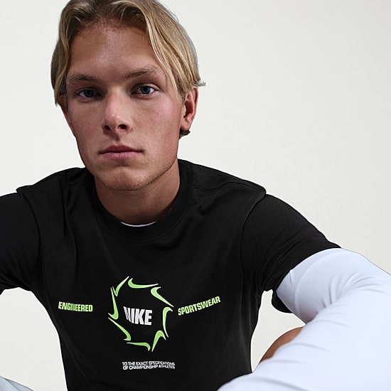 Nike Mens Crew Neck Short Sleeve Regular Fit Graphic T-Shirt