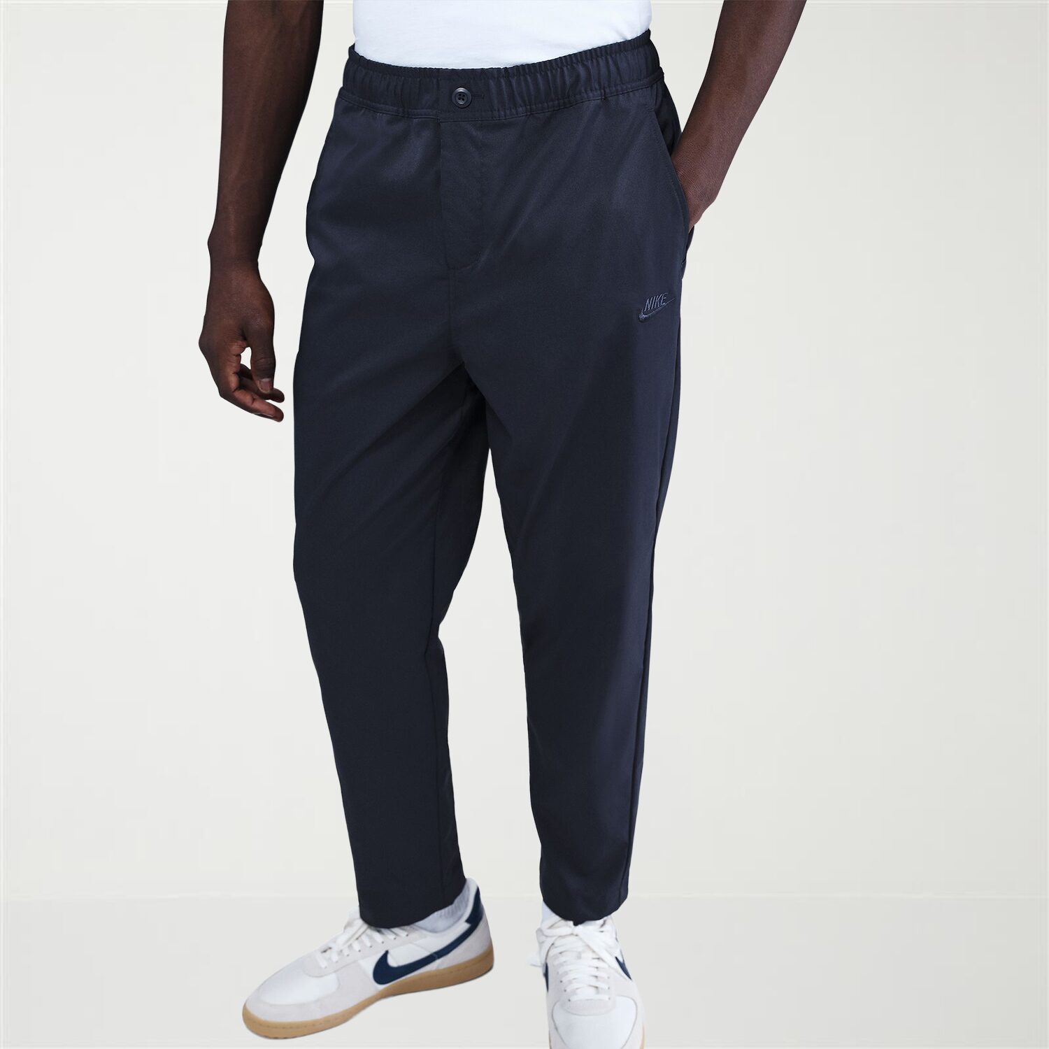Nike Mens Tapered Mid Rise Relaxed Fit Active Pull-On Pant