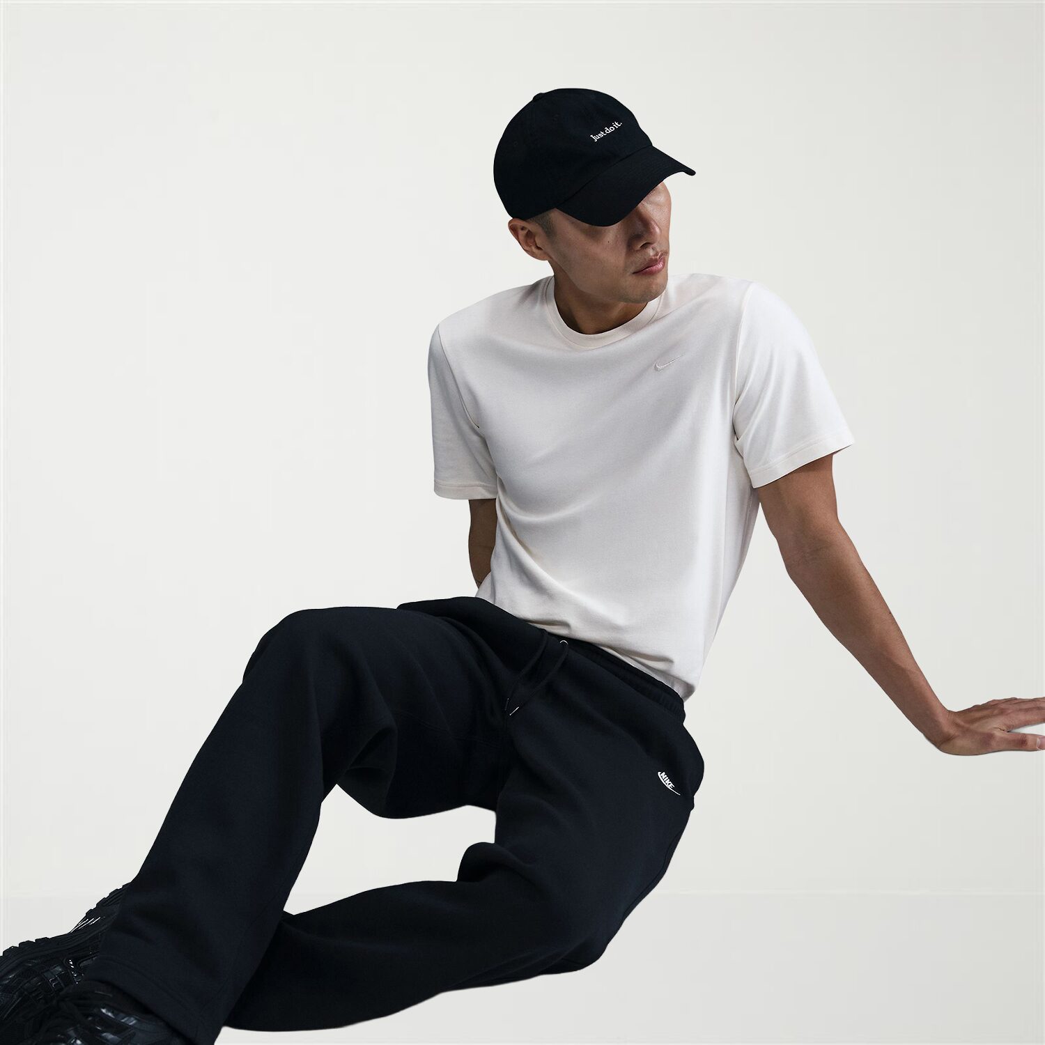 Nike Club Fleece Mens Regular Fit Workout Pant
