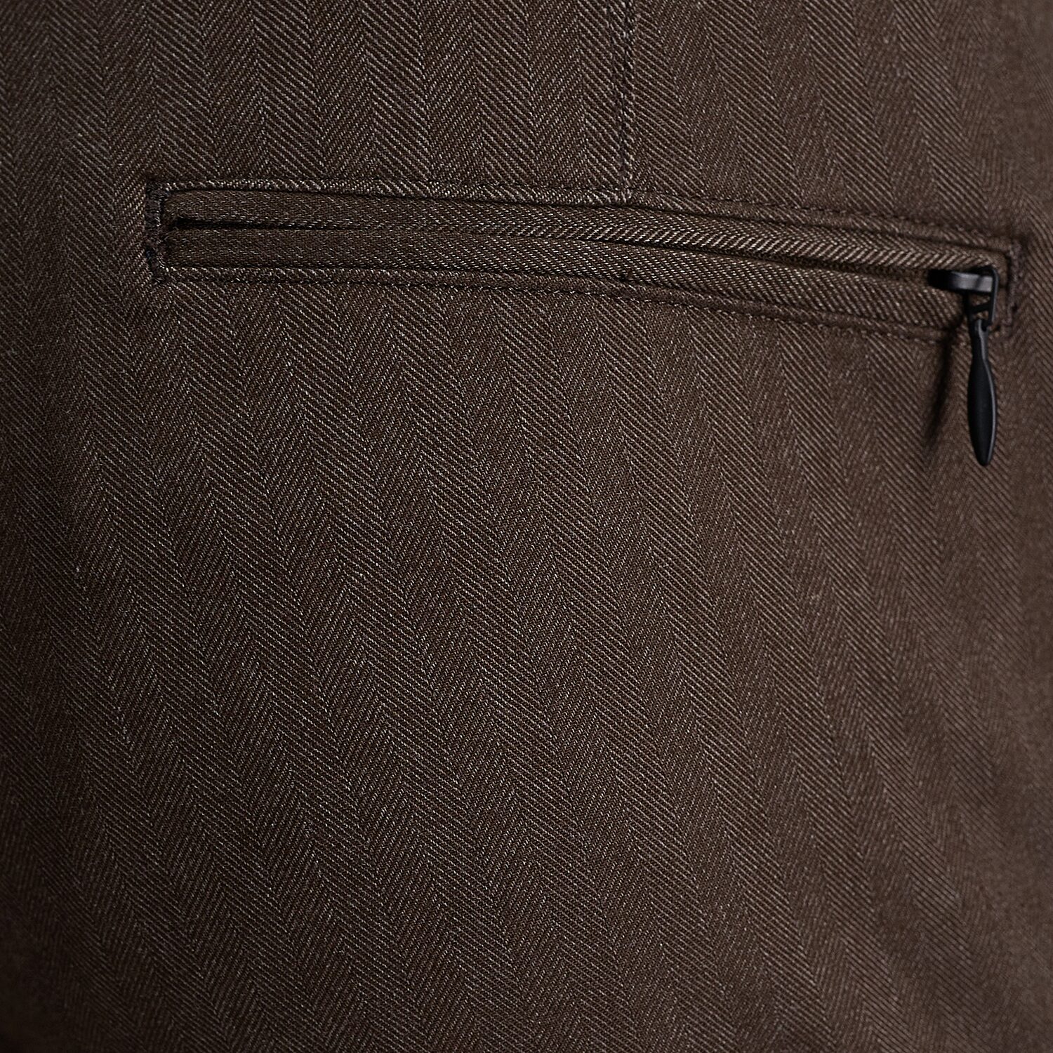 Haggar Modern Stretch Herringbone Mens Regular Fit Flat Front Pant